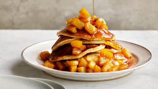 Gordon Ramsay's Pancakes With Caramelized Pineapple & Rum Sauce Recipe
